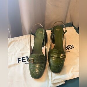 FENDI Promenade Crocodile-Embossed Slingback Loafer Pumps - Green Size 40